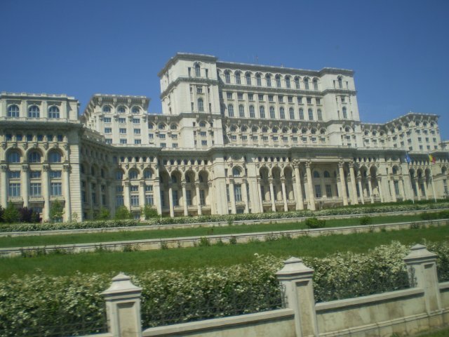 PALATUL PARLAMENTULUI (CASA POPORULUI)